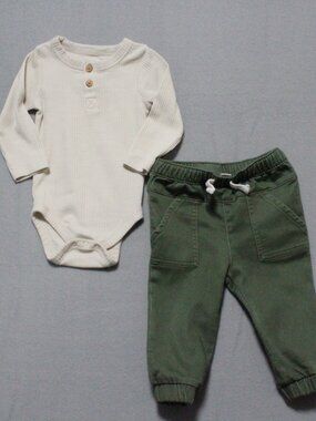 Cat & Jack Baby Boy 2-Piece Outfit – 6–9 Months – Beige & Olive Green